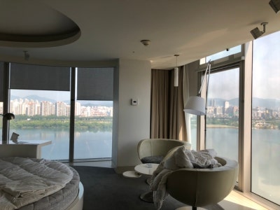 Vista Hill river view