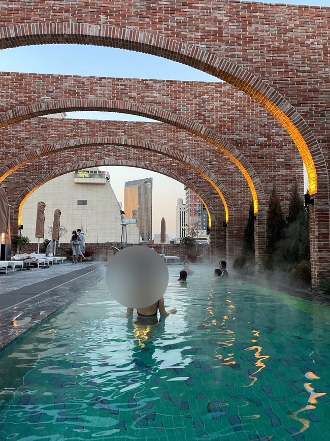 Ananti outdoor pool